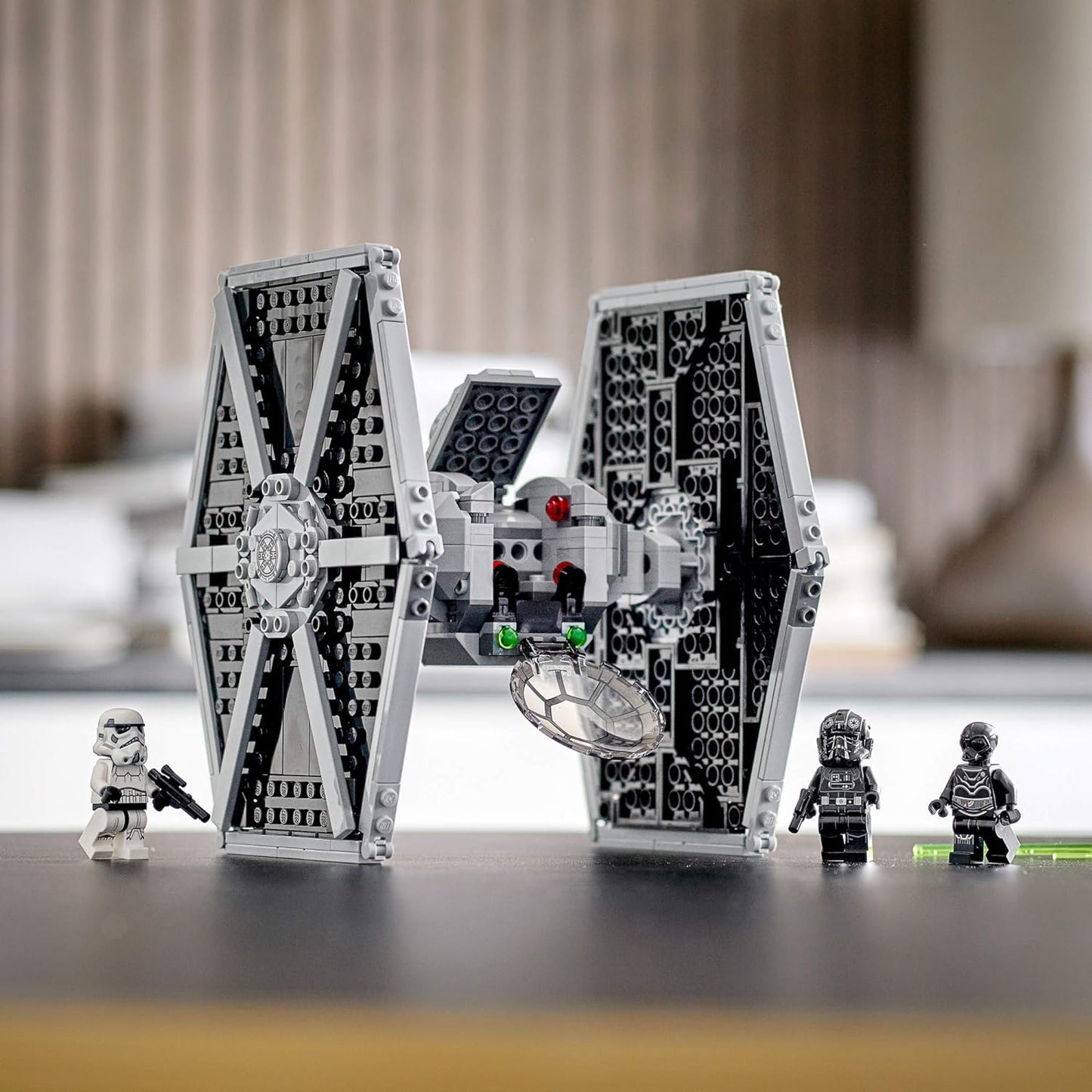 Lego Star Wars Imperial TIE Fighter 75300 Juguete de construcción con Stormtrooper y minifiguras piloto de la saga Skywalker