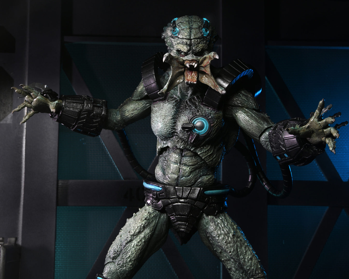 Neca Depredador Concrete Jungle Deluxe Stone Heart Predator